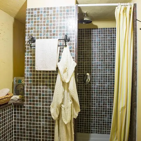 2 Bedrooms House With View Balcony And Wifi At Seui * Seùlo