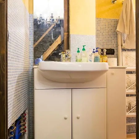 Prázdninový dům 2 Bedrooms House With View Balcony And Wifi At Seui Seùlo